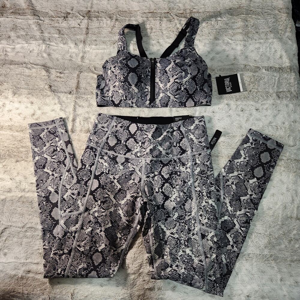 NWT Victoria's Sport Incredible Knockout Bra and Knockout Tight Set Size 34D/S